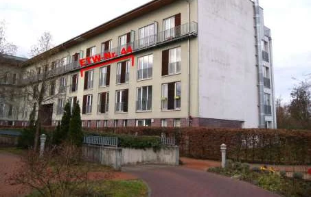 Eigentumswohnung (3 bis 4 Zimmer), Kfz-Stellplatz (Tiefgarage) in Berlin — Bild 2