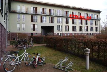 Eigentumswohnung (3 bis 4 Zimmer), Kfz-Stellplatz (Tiefgarage) in Berlin — Bild 3