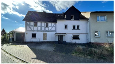 Einfamilienhaus, Garage in Sinn