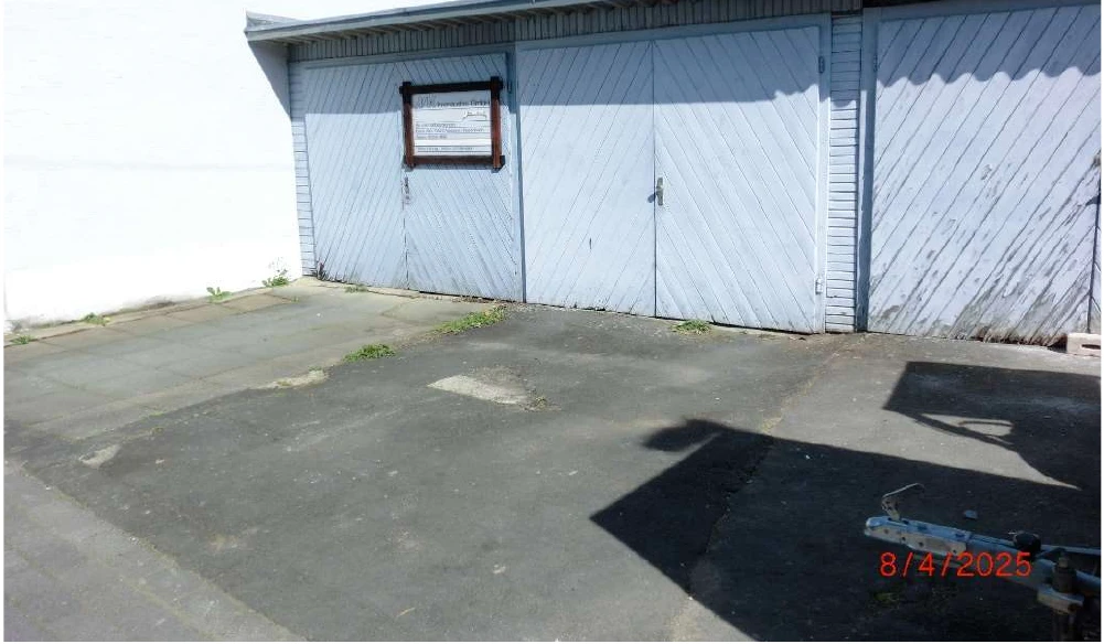 Einfamilienhäuser, Garagengebäude in Sankt Augustin — Bild 2