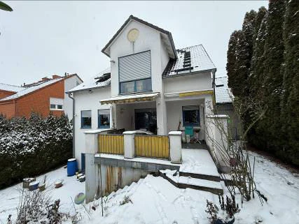 Einfamilienhaus, Garage in Idstein