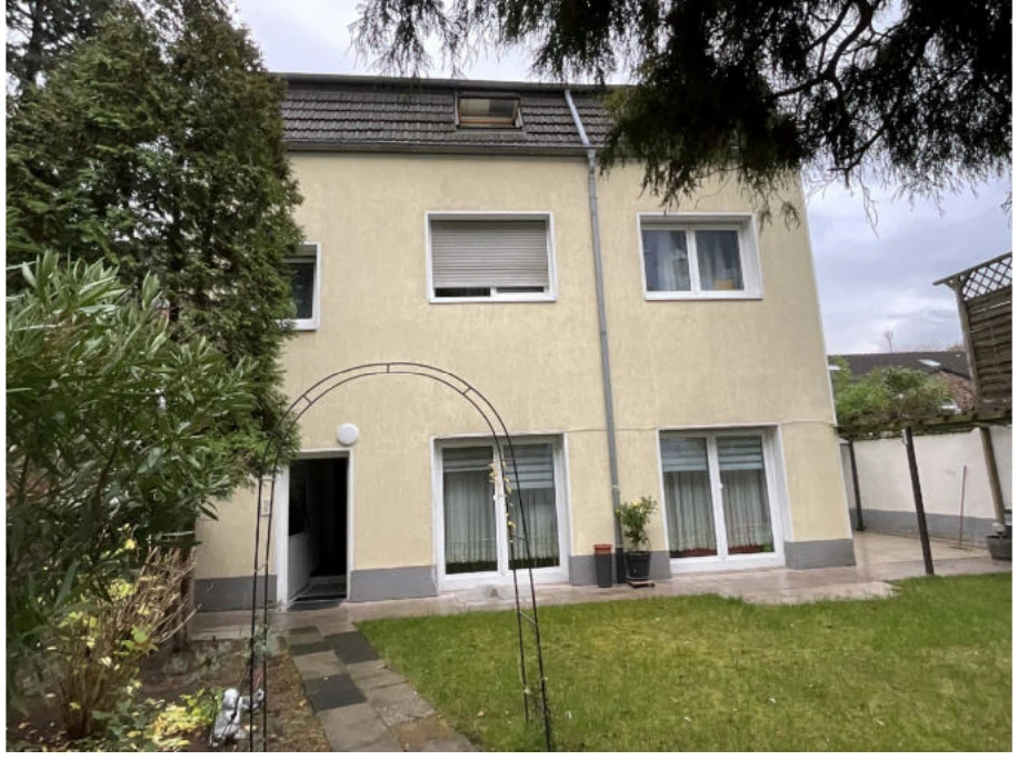 Wohn-/Geschäftshaus in Leverkusen — Bild 3