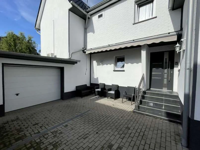 Eigentumswohnung (ab 5 Zimmer) in Troisdorf — Bild 2