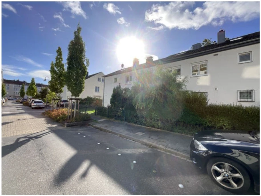 Zweifamilienhaus, Garage in Leverkusen — Bild 3