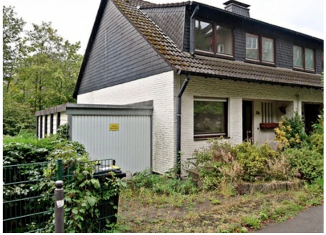 Garage, Eigentumswohnung (3 bis 4 Zimmer), Eigentumswohnung als Einfamilienhaus und Garage in Bochum — Bild 2
