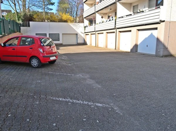Garage, Eigentumswohnung (3 bis 4 Zimmer) in Bochum — Bild 3