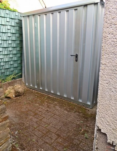 Einfamilienhaus mit Doppelgarage und Garten in Bochum — Bild 2