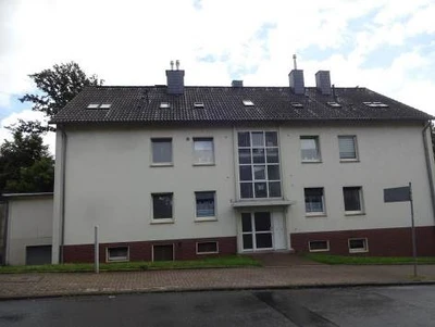 Eigentumswohnung (1 bis 2 Zimmer), Wohnungseigenntum im Dachgeschoss rechts in Bochum