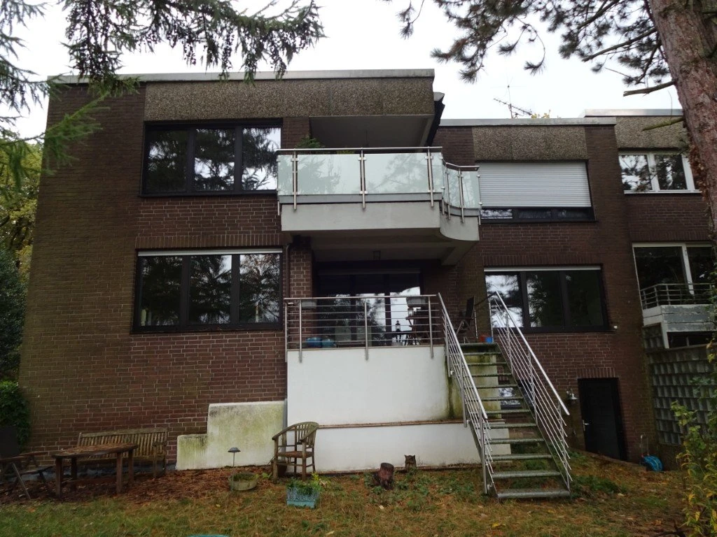 sonstiges Teileigentum (z.B. Keller, Hobbyraum), Kfz-Stellplatz, Garage, Eigentumswohnung (3 bis 4 Zimmer), Doppelgarage mit Sondernutzungsrecht an der Garagenzufahrt in Bochum — Bild 2