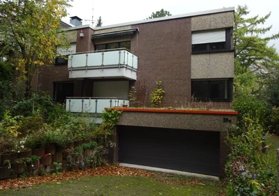 sonstiges Teileigentum (z.B. Keller, Hobbyraum), Kfz-Stellplatz, Garage, Eigentumswohnung (3 bis 4 Zimmer), Garage, zwei Wohnungen, sonstiges Teileigentum (Abstellräume): in Bochum