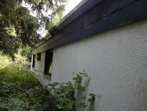 Garage, Einfamilienhaus, Einfamilienwohnhaus mit 2 Apartmentwohnung und Garage in Bochum — Bild 2