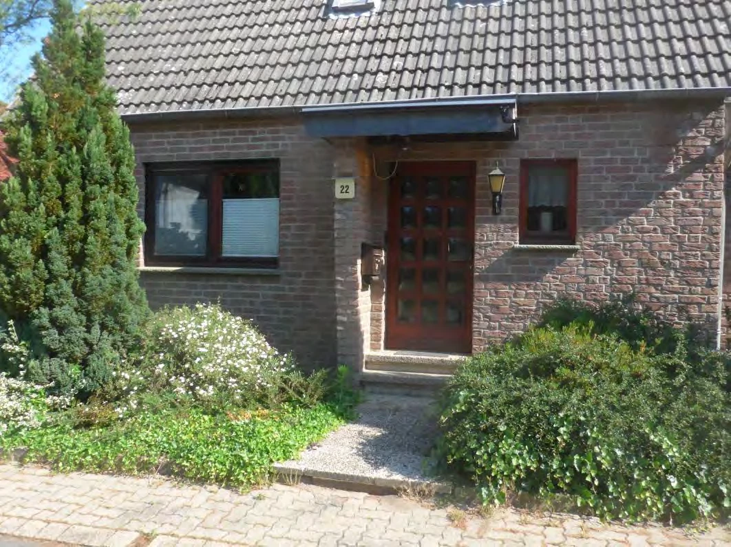 Garage, Einfamilienhaus in Porta Westfalica — Bild 3