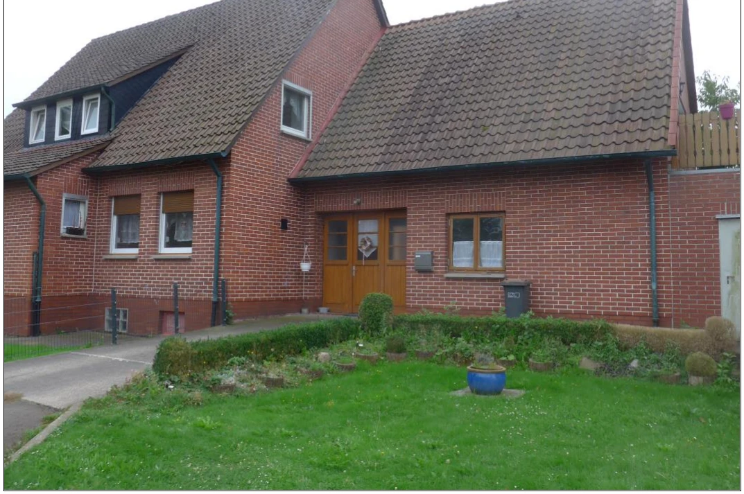 freistehendes Einfamilienhaus mit Anbau in Petershagen — Bild 2