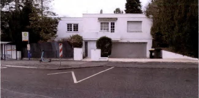 Einfamilienhaus, Garage in Wiesbaden