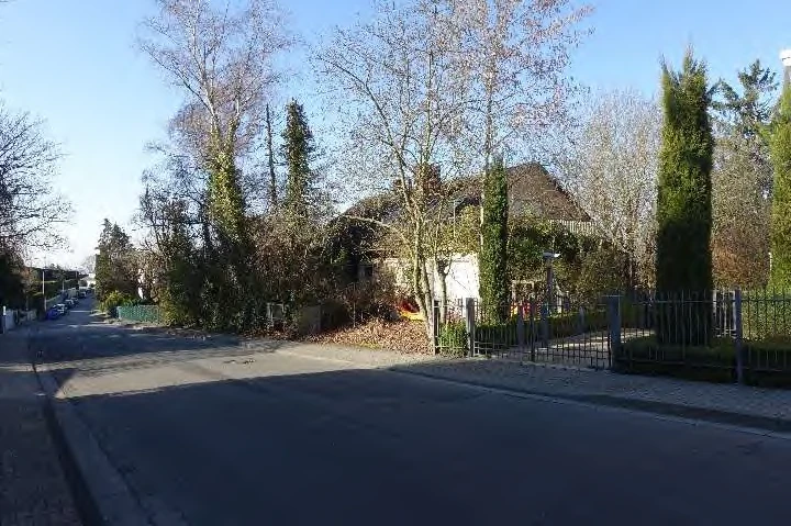 Einfamilienhaus, Garage in Wiesbaden — Bild 2