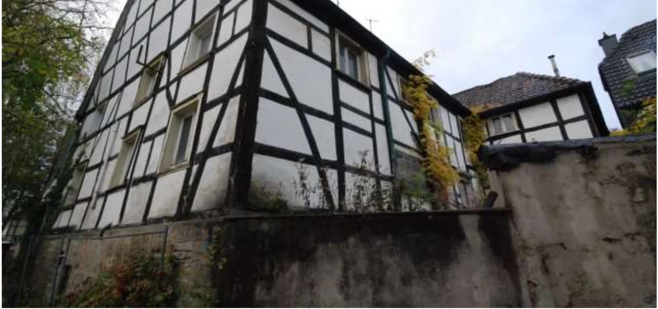 Mehrfamilienhaus, Denkmalschutz in Schwerte — Bild 2