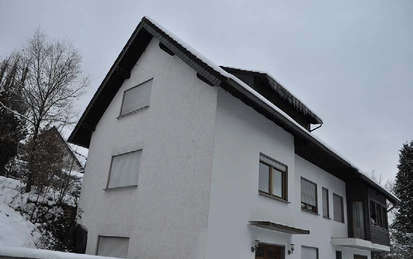 Kfz-Stellplatz, Garage, Mehrfamilienhaus in Lepperfeld