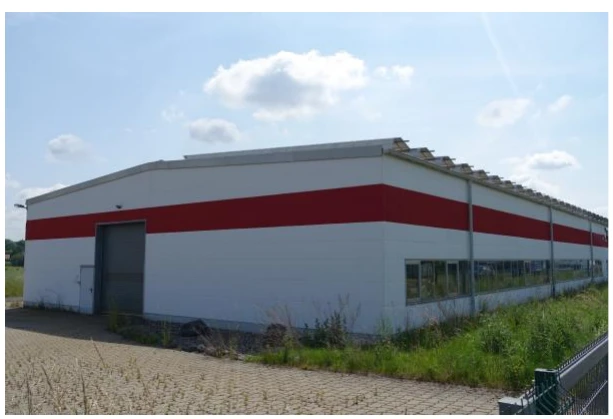 Gewerbegrundstück mit Halle und angebauten Büro- und Sozialtrakt in Ellrich — Bild 3