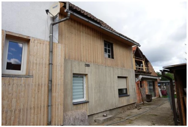 Wohn-/Geschäftshaus in An der Schmücke — Bild 2