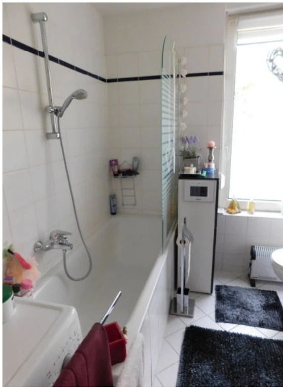 Eigentumswohnung (1 bis 2 Zimmer), Kfz-Stellplatz in Berlin — Bild 2