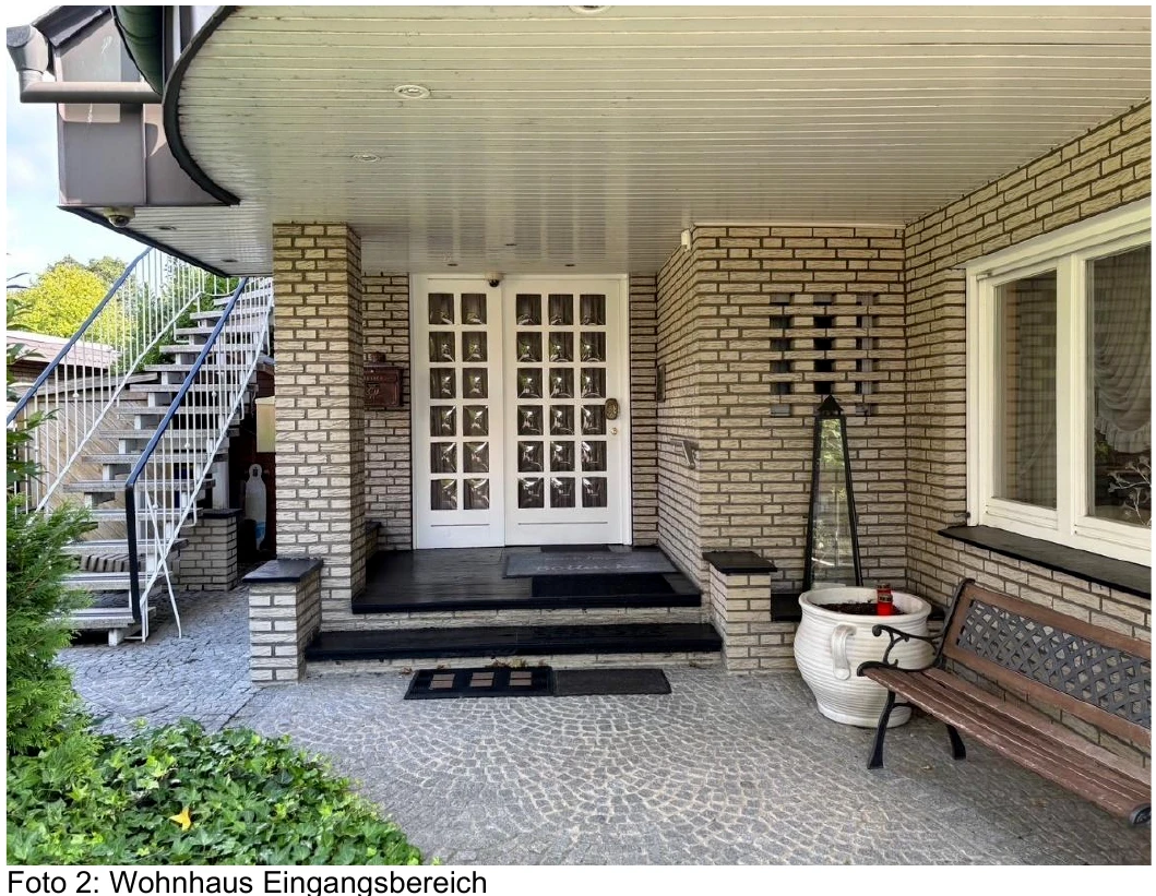 Garage, Einfamilienhaus, Doppelgarage mit überdachtem Freisitz in Gronau — Bild 2