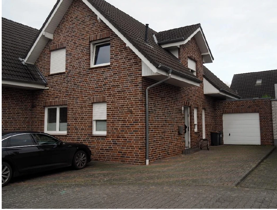 Garage, Doppelhaushälfte in Gronau — Bild 3