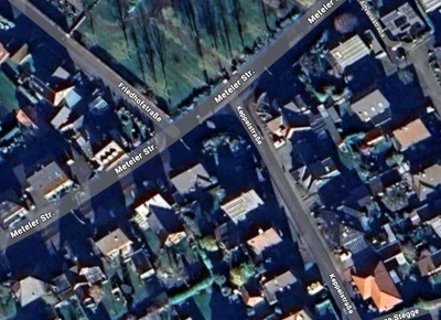 Zweifamilienhaus, Kfz-Stellplatz, Garage in Heek