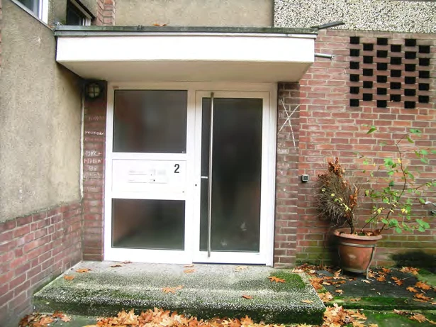 Kfz-Stellplatz, Eigentumswohnung (3 bis 4 Zimmer), (Tiefgarage) in Düsseldorf — Bild 3