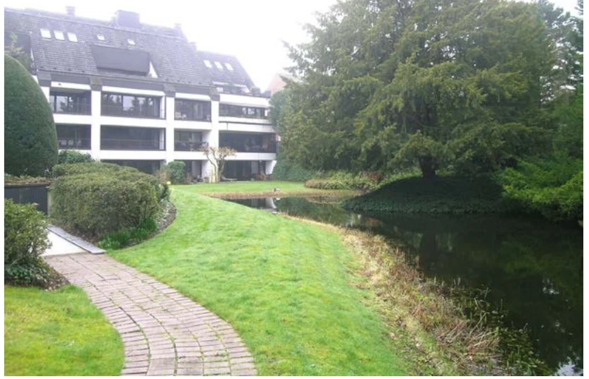 Kfz-Stellplatz (Tiefgarage), Eigentumswohnung (3 bis 4 Zimmer) in Düsseldorf — Bild 3