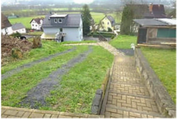 Einfamilienhaus, Kfz-Stellplatz in Bad Soden-Salmünster
