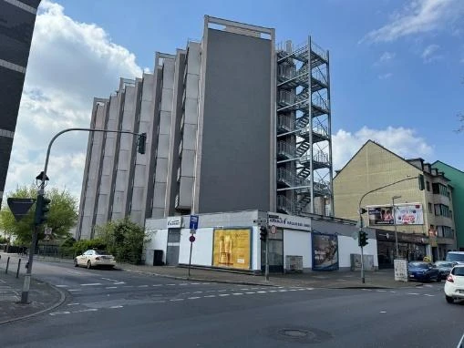 Gewerbeeinheit (z.B. Laden, Büro), Ladenlokal im Erdgeschoss in Düsseldorf — Bild 2