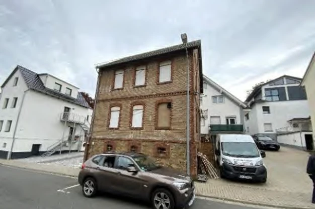 Wohn-/Geschäftshaus in Hermannstein — Bild 2
