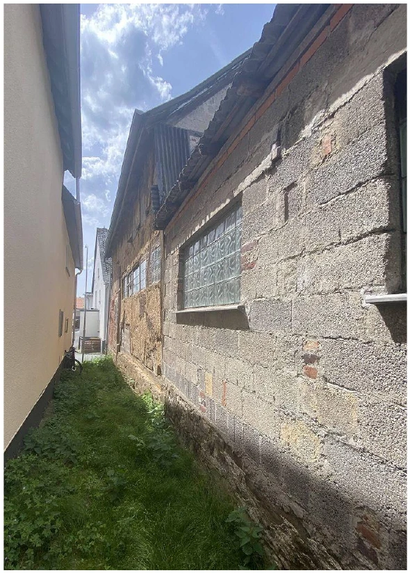 Einfamilienwohnhaus mit Nebengebäuden in Schöffengrund — Bild 3