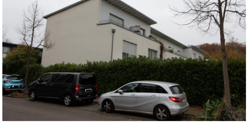 Reihenhaus, Einfamilienhaus, Kfz Stellplätze (2 Stück) in Köln — Bild 2