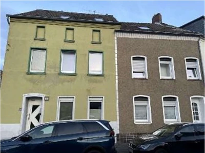 Zweifamilienhaus, Garage in Köln