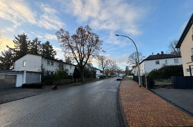 Einfamilienhaus, Garage in Kelkheim am Taunus — Bild 3