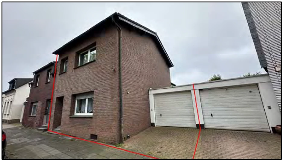 Zweifamilienwohnhaus nebst baufälligen Nebengebäuden in Duisburg — Bild 3