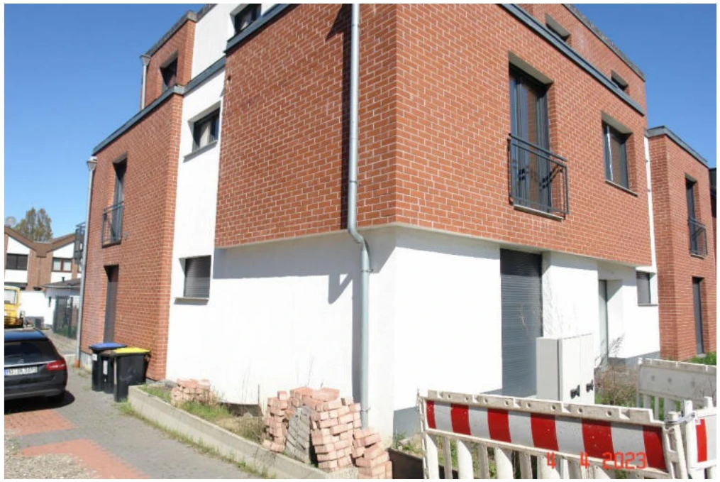 Eigentumswohnung (3 bis 4 Zimmer), Kfz-Stellplatz (Tiefgarage), Eigentumswohnung (3 bis 4 Zimmer), Eigentumswohnung (1 bis 2 Zimmer), Kfz-Stellplatz (Tiefgarage), Kfz-Stellplatz (Tiefgarage), Kfz-Stellplatz (Tiefgarage), Eigentumswohnung (3 bis 4 Zimmer) in Duisburg — Bild 3