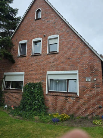 Einfamilienhaus, Einfamilienhaus mit Nebengeb&auml;uden in Rhauderfehn — Bild 2
