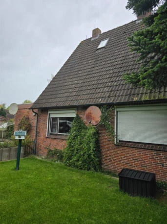 Einfamilienhaus, Einfamilienhaus mit Nebengeb&auml;uden in Rhauderfehn — Bild 3