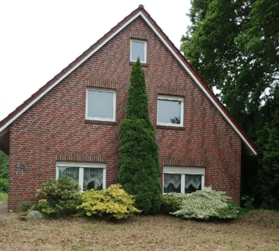Einfamilienhaus, Einfamilienhaus, Grünland in Moormerland