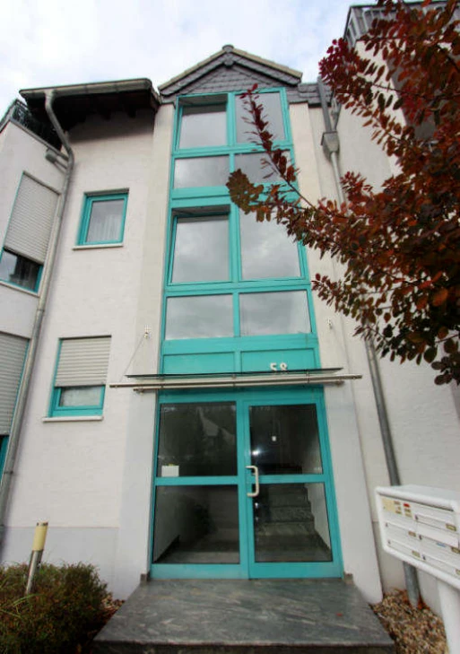 Kfz-Stellplatz (Tiefgarage), Eigentumswohnung (3 bis 4 Zimmer) in Hürth