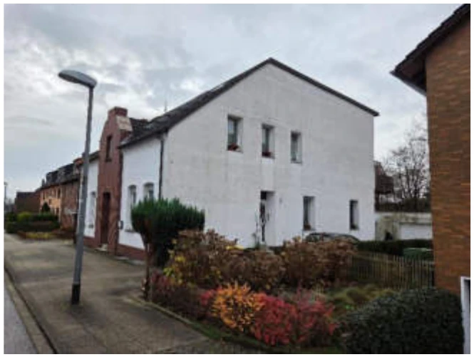 Garage, Mehrfamilienhaus, Dreifamilienhaus in Essen — Bild 3