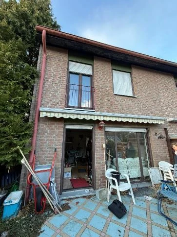 Garage, Einfamilienhaus, Reihenhaus, Gemeinschaftsfläche, Garagenzufahrt in Essen — Bild 3