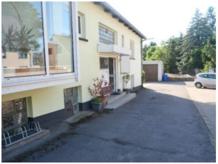 gewerblich genutztes Grundstück, Garage, Mehrfamilienhaus in Essen — Bild 3