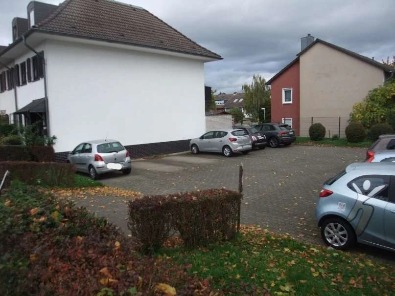 Reihenhaus, Kfz-Stellplatz, Einfamilienhaus in Bonn — Bild 3