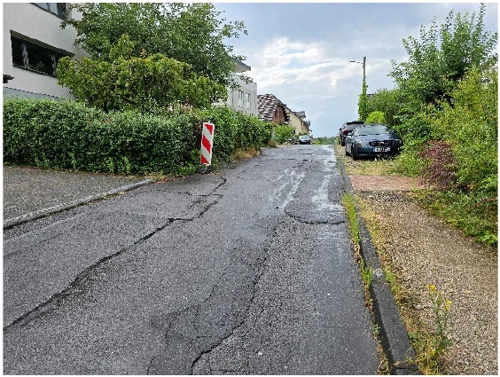 Garage, Einfamilienhaus in Bornheim — Bild 3