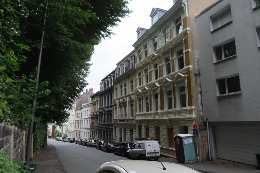 Eigentumswohnung (ab 5 Zimmer) in Wuppertal — Bild 3