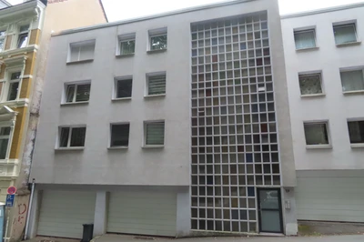 Eigentumswohnung (ab 5 Zimmer), Wohnung im 2. OG in einem 7-geschossigen Mehrfamilienwohnhaus in Wuppertal