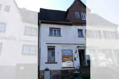 Einfamilienhaus, Garage in Hungen